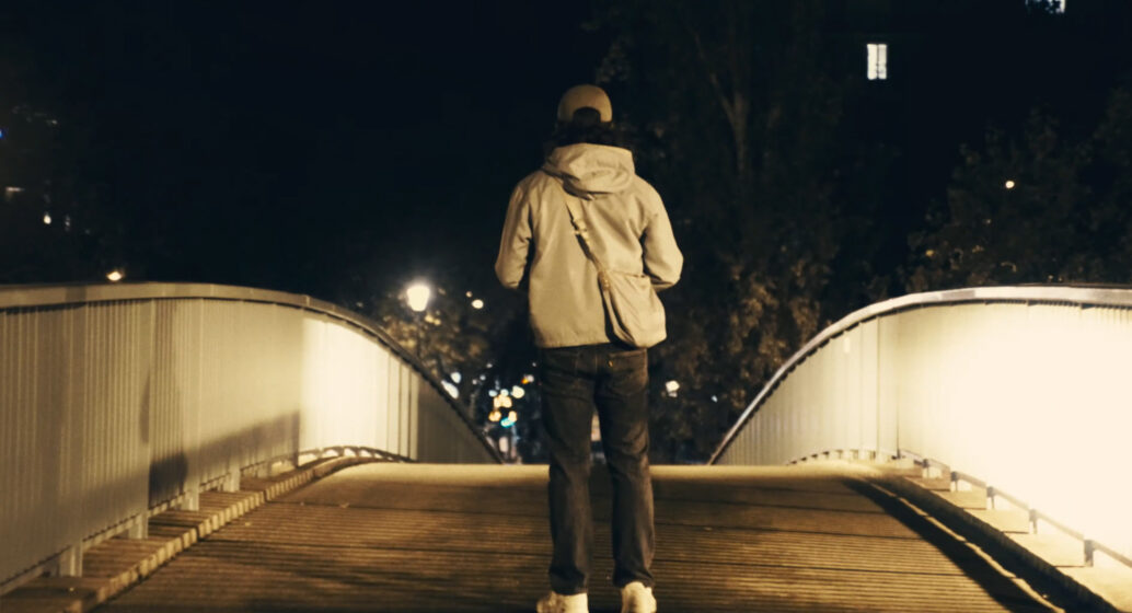lonely-3